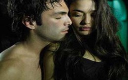 Bẫy tình của các chân dài