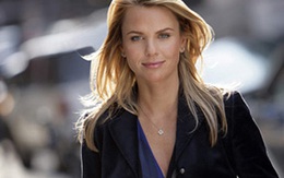 Nữ phóng viên xinh đẹp bị cưỡng hiếp