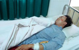 Côn đồ tấn công công an