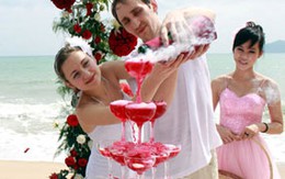 Lễ cưới lãng mạn trên bãi biển Nha Trang