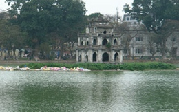 Hồ Gươm 'căng thẳng' trước giờ G