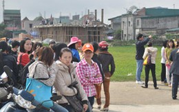 Trường Trung cấp Việt - Úc: Sinh viên đang chờ câu trả lời