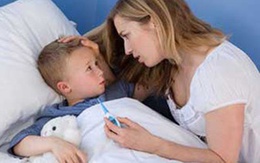 Cho trẻ dùng hạ sốt nên căn cứ cân nặng 