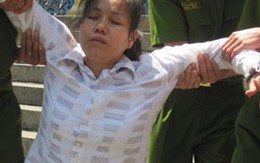 Đổ xăng đốt nhà, thiêu chết mẹ chồng