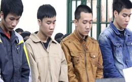Côn đồ nhí đâm chết người vô cớ