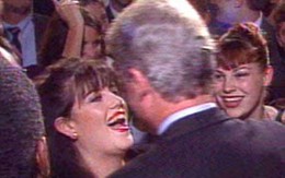 Monica Lewinsky vẫn yêu Bill Clinton