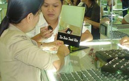 Giá vàng tiếp tục giảm