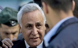 Cựu tổng thống Israel ngồi tù vì hiếp dâm