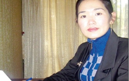 'Bà Nghị' ẵm con đi họp... Quốc hội
