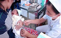 Tiêm vaccine miễn phí cho trẻ 18 tháng 
