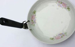 Đơn giản với dụng cụ gắp thức ăn hấp
