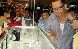 Giá vàng giảm, USD bật tăng