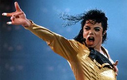 Tượng Michael Jackson trước sân vận động
