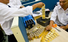 Thứ nhất gửi tiết kiệm, thứ nhì mua vàng