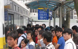 Người Hà Nội ùn ùn đi nghỉ lễ