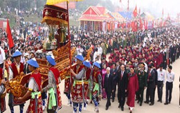 Dâng hương tưởng nhớ Quốc tổ Hùng Vương