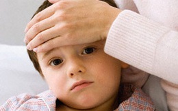 Xử trí đúng cách khi trẻ bị sốt cao