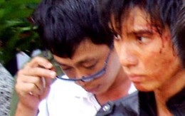 Đâm cả nhà thẩm phán, cướp tài sản
