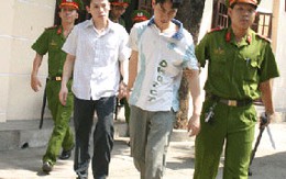 Sinh viên đại học giết bạn cùng trường