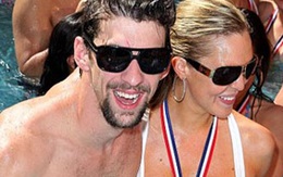 Michael Phelps 'hả hê' với người đẹp