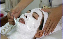 Tức như bò đá khi đi mỹ viện