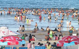 "Né" đi biển vì... sợ nhiễm phóng xạ