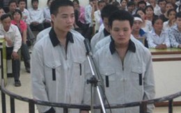 Nhóm trai làng hại người trên đê sông Lô