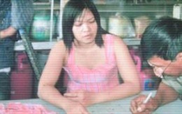 Đánh ghen khủng khiếp với bạn gái thân