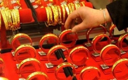 Giá vàng quay đầu giảm mạnh