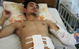 Công an phường dùng súng gây lộn
