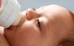 Sữa mẹ ngăn chặn hành vi nói dối ở trẻ em