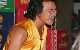 Đắng cay nghề xiếc dạo