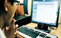 "Nóng" cùng luyện thi online: Dạy gì biết nấy