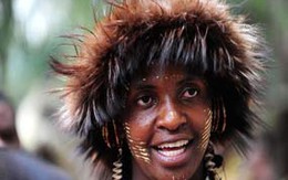 "Mốt" tóc độc của người Kenya