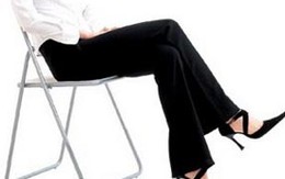 Ngồi vắt chân ảnh hưởng nghiêm trọng sức khỏe