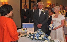 Đính hôn 28 năm mới cưới