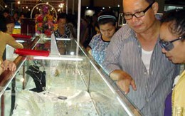 Giá vàng nội ngày càng rẻ hơn thế giới