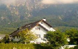 70.000 USD để sở hữu của một quốc gia