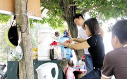 “Lạnh người” trà đá, nhân trần vỉa hè