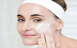 4 bước se khít lỗ chân lông làm da hồng mịn