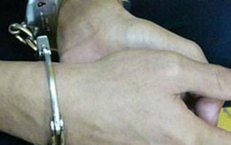 Bi kịch con trai giăng bẫy người tình của mẹ