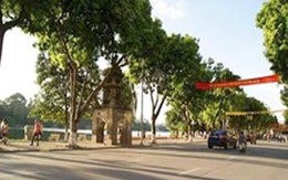 Dạo Hồ Gươm bị râu xanh hãm hại 