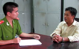 Bắt khẩn cấp kẻ hành hung phóng viên