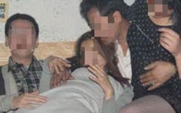 Kỳ lạ tráo đổi vợ chồng cho nhau