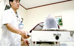 Luật BHYT sau 2 năm đi vào cuộc sống: Tăng khả năng tiếp cận dịch vụ y tế với người nghèo