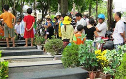 Chết lõa thể trong nghĩa trang