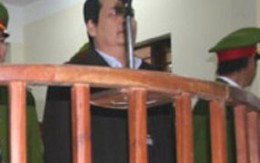 9 năm tù cho hiệu trưởng mua dâm