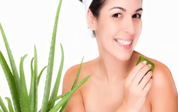 Lạm dụng nha đam có thể gây nám da