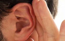 Bỗng dưng bị... điếc!