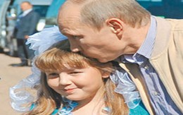 Putin và nàng Lọ Lem bé nhỏ: Chuyện kỳ lạ có thật!